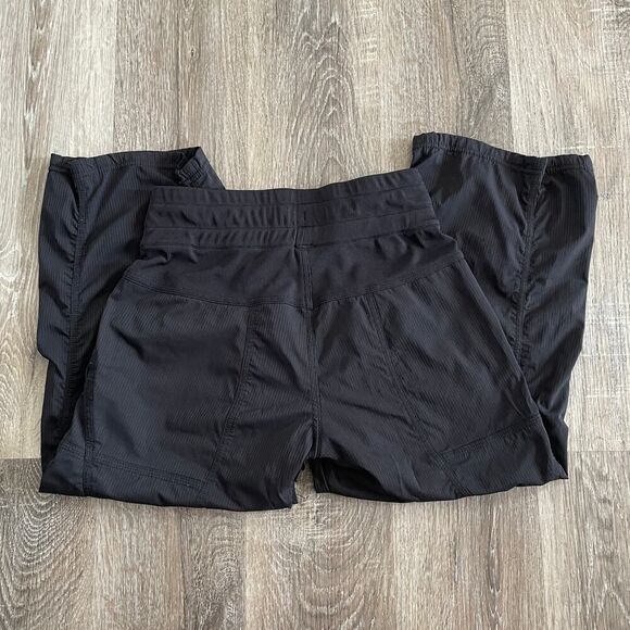 Lululemon Dance Studio Crop II Unlined 20" Black - Size: 6 - Picture 13 of 13